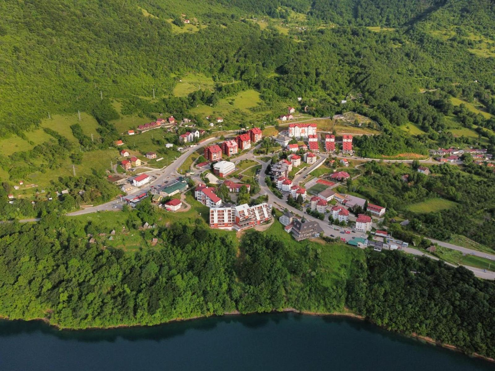 Апартаменти Apartman Ognjenovic Плужине Екстер'єр фото