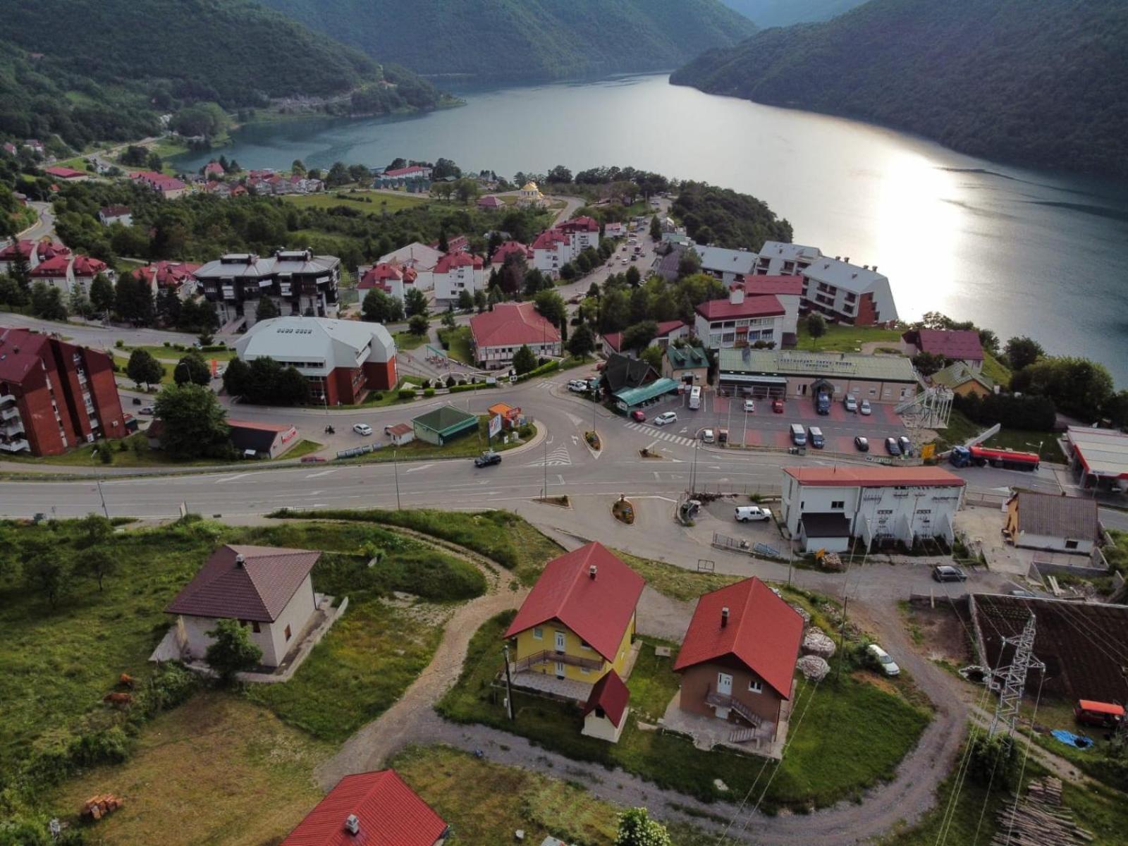 Апартаменти Apartman Ognjenovic Плужине Екстер'єр фото